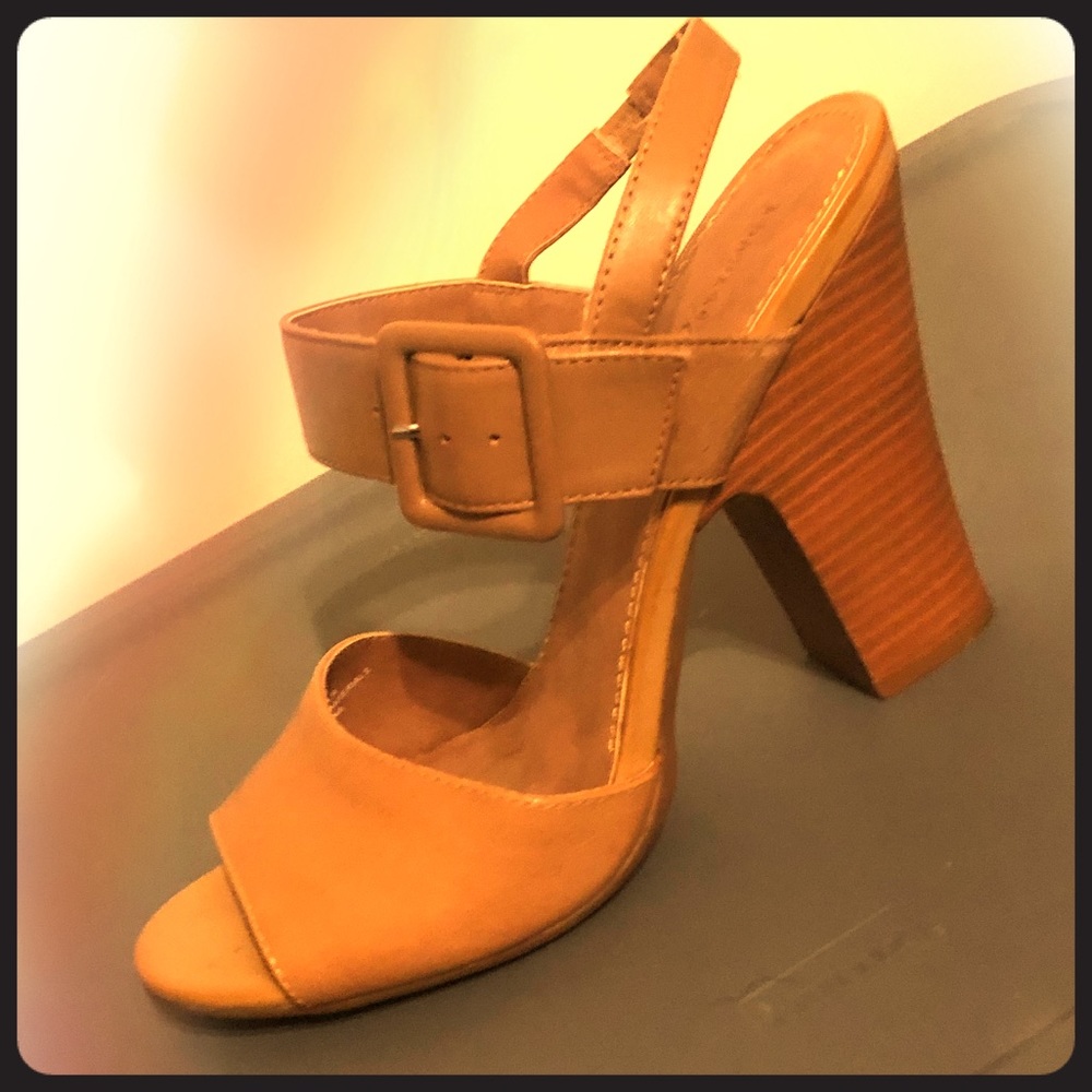 Ladies Stacked Heels